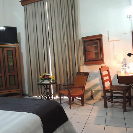 Hotel Concierge Plaza Colima Eksteriør bilde