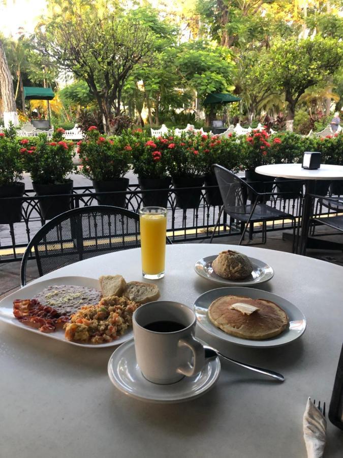 Hotel Concierge Plaza Colima Eksteriør bilde