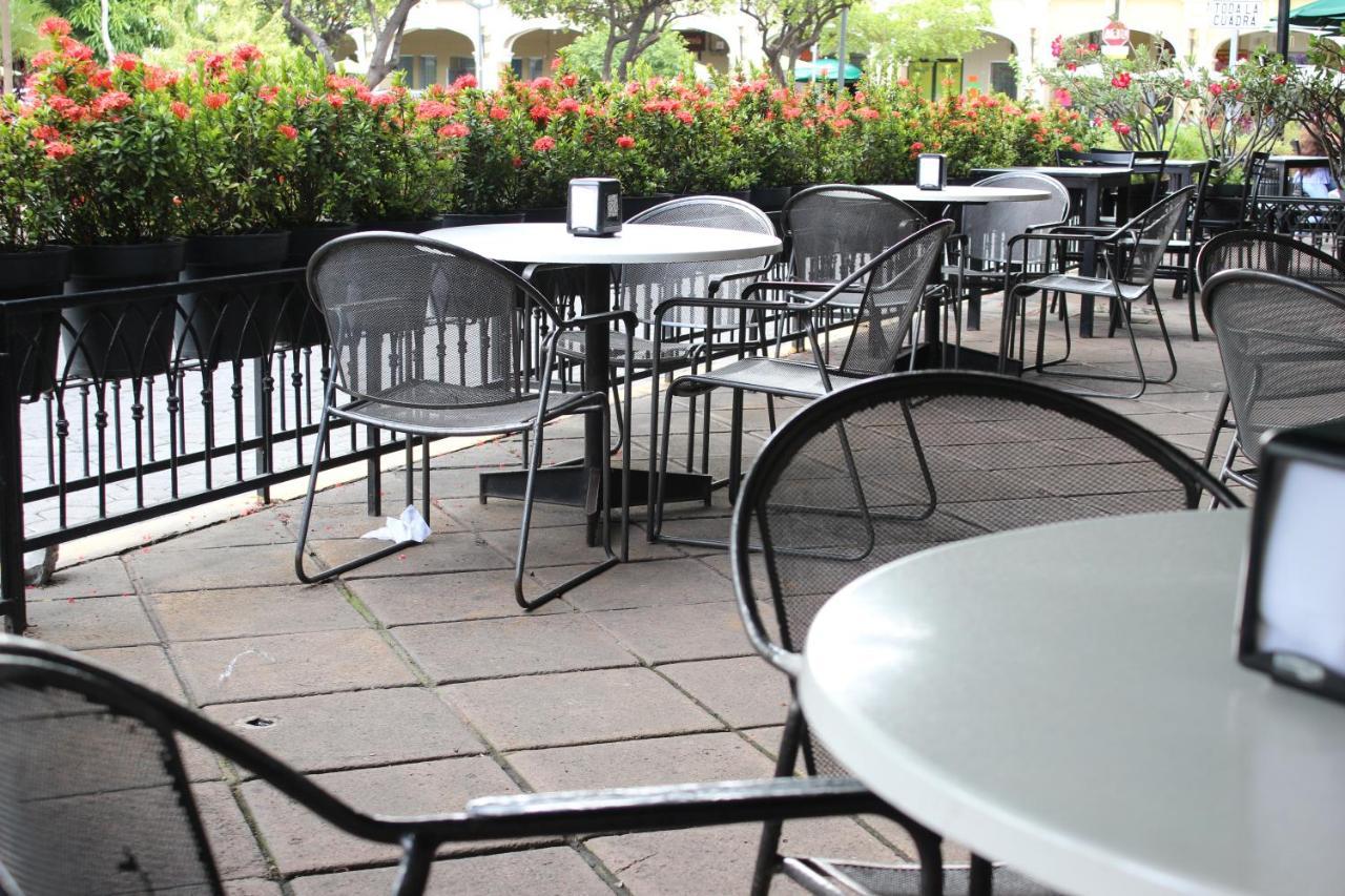 Hotel Concierge Plaza Colima Eksteriør bilde