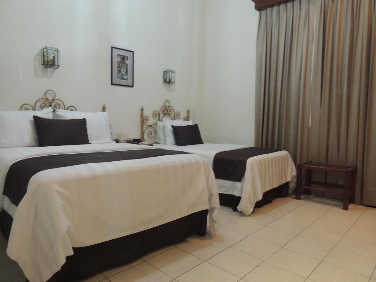 Hotel Concierge Plaza Colima Eksteriør bilde
