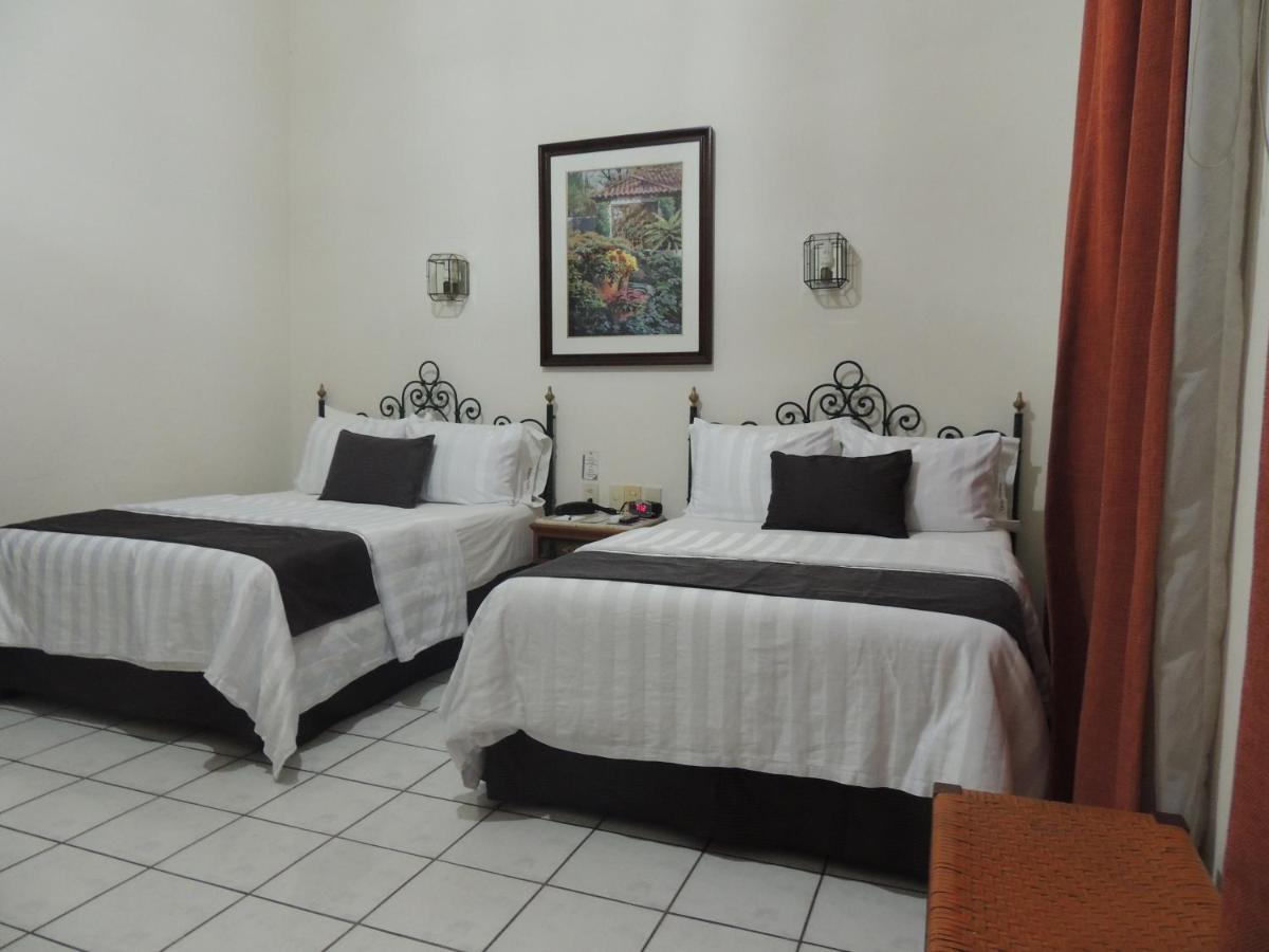 Hotel Concierge Plaza Colima Eksteriør bilde